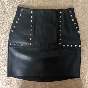 NWOT Express faux leather studded mini skirt 00